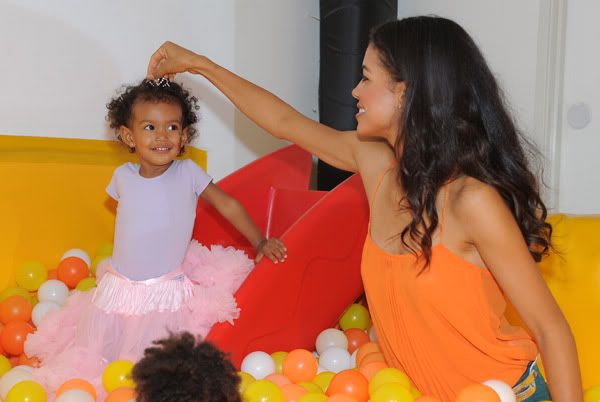 Everything happening in hollywood: BIRTHDAY GIRL: Jennifer Freeman